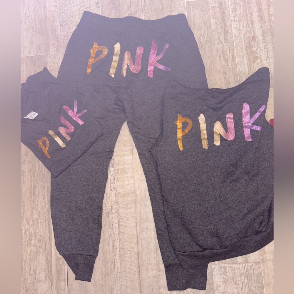 3-Piece-Set “ Vs PINK “ - NWOT - Medium - Gray with multi colors with sparkle